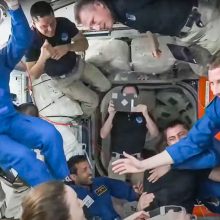 Į kosminę stotį įžengė keturi nauji astronautai
