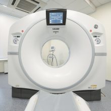 Keičiama brangių medicinos priemonių įsigijimo tvarka