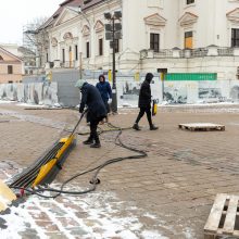 Šventės baigėsi: Kauno eglutės dekoracijos keliauja į sandėlius