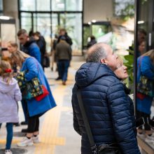 Pirmųjų Zoologijos sodo lankytojų įspūdžiai: gražu, tvarkinga, akį traukia egzotiniai gyvūnai