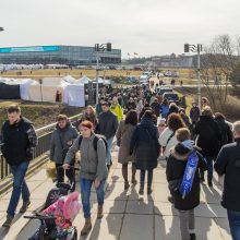Sausakimšoje Kaziuko mugėje Kaune – šypsenos, derybos, aimanos ir stipruolis V. Blekaitis