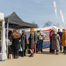 Sausakimšoje Kaziuko mugėje Kaune – šypsenos, derybos, aimanos ir stipruolis V. Blekaitis
