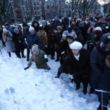 Kaune liepsnojo Laisvės gynėjams skirti laužai 