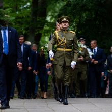 Omonininkų nužudytus pasienio pareigūnus pagerbė valstybės vadovai