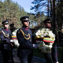 Žydų genocidų aukų atminimo diena vėl žiebia diskusijas apie istorinę atmintį