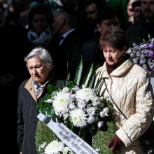 Žydų genocidų aukų atminimo diena vėl žiebia diskusijas apie istorinę atmintį