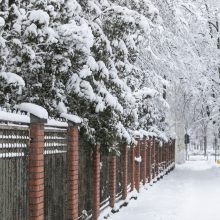 Sostinei – sniego iššūkiai: kelininkai dirbo visą naktį