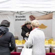 Vilniuje prasideda Tautų mugė: pristato nacionalinius valgius, papročius, buitį