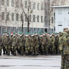 Vokietijos gynybos ministrė: esame pasirengę į Lietuvą atsiųsti daugiau karių