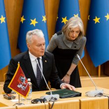 G. Nausėda ragina didinti minimalią algą, NPD, socialines išmokas, vaiko pinigus