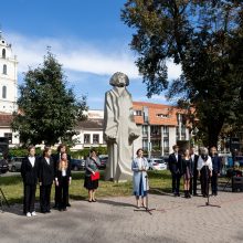 K. Sirvydo skvere Vilniuje atidengtas paminklas A. Mickevičiui