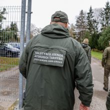 Ministerija siūlo per krizes įteisinti migrantų apgręžimą, leisti riboti patekimą į pasienį