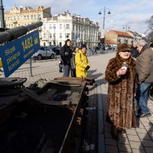 Ministerija provokacijų nepaiso: rusų tanko nei aptverti, nei išvežti neplanuojama