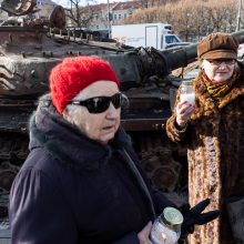 G. Nausėda apie provokacijas prie rusų tanko: jo reikėjo, kad pamatytume „vatinukus“