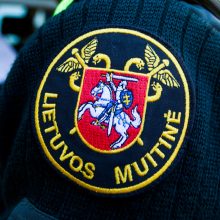 Bandantiems apeiti sankcijas – griežtesnė muitinės patikra