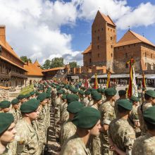 Kariuomenės Sausumos pajėgoms pradėjo vadovauti generolas A. Radvilas