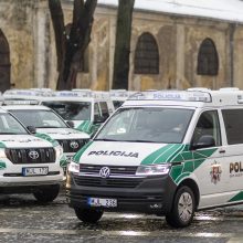 Policijai – 38 nauji automobiliai, vieną jų perduos kolegoms Ukrainoje