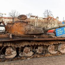 Nutrauktas tyrimas dėl konflikto prie tanko Vilniaus Katedros aikštėje
