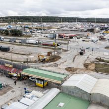 Gariūnų prekeiviai sukilo dėl žiedinės sankryžos įrengimo – prireikė policijos