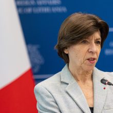 Prancūzų ministrė ragina rusus persigalvoti dėl branduolinio ginklo Baltarusijoje