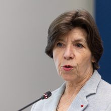 Prancūzų ministrė ragina rusus persigalvoti dėl branduolinio ginklo Baltarusijoje
