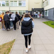 Lietuvių kalbos ir literatūros egzaminu prasidėjo brandos egzaminų sesija