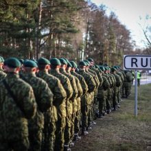 KAM: dauguma birželį karinę tarnybą pradėjusių šauktinių ją pasirinko savanoriškai 