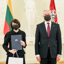 Prezidentūroje – Konstitucijos egzamino nugalėtojų apdovanojimai