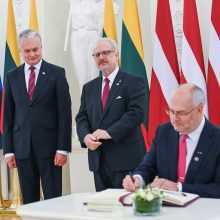 Baltijos šalių lyderiai: A. Lukašenkos režimas atsakingas už prekybą žmonėmis