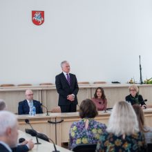 Prezidentas su naująja LAT pirmininke aptarė teisėjų atlyginimų klausimą