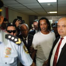 Areštuotas Brazilijos futbolo žvaigždė Ronaldinho: pasinaudojo padirbtu pasu