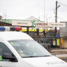 Gariūnų prekeiviai sukilo dėl žiedinės sankryžos įrengimo – prireikė policijos