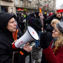 Sausio 13-osios minėjimas – triukšmingas: premjerė kalbą sakė su ašarom, protestuotojai rėkė „Gėda!“