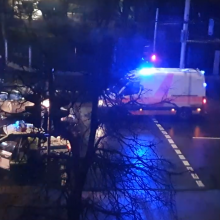 Naktį per avariją Vilniuje nukentėjo trys žmonės, vienas vairuotojų – girtas
