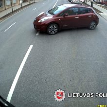 Per avariją Vilniuje sužalota troleibuso keleivė: policija ieško įvykio liudininkų