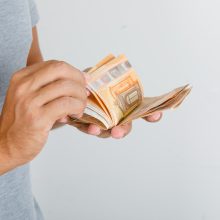 Ekonomistai: infliacija mažės, tačiau maistas, kuras ir energija brangs toliau