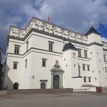 Istoriniai pastatai Vilniuje nušvis gedulo Italijai spalvomis