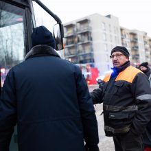 Savivaldybė: į viešbučius perkelta 16 per gaisrą iš daugiabučio evakuotų žmonių