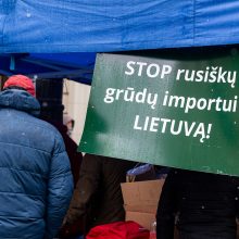 Ūkininkai nušvilpė ir prezidento patarėją: vėl skambėjo šūkis „gėda“