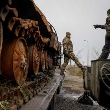 V. Zelenskis: rusų minų pavojui pašalinti prireiks ne vienų metų