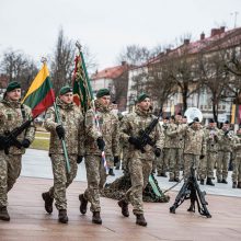 Panevėžyje apdovanoti iš Irako grįžę kariai