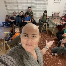 Mažajai ukrainietei persodinta mirusio donoro akis regėjimo nepagerino: šeima meldžia pagalbos