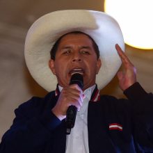Peru išrinktuoju prezidentu paskelbtas P. Castillo