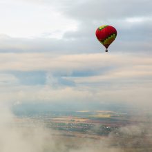 Nelaimės Šilutės rajone liudininkas: apie kilometrą oro balionas dar skrido, mėtydamas keleivius