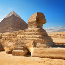 Egipte pristatytas senovinis „paslapčių saugotojo“ kapas ir auksinė mumija