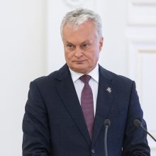 G. Nausėda įteikė skiriamuosius raštus Lietuvos ambasadoriui Vengrijoje M. Rukštelei