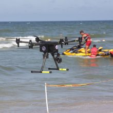 Palangoje skęstančiuosius gelbės ir dronu