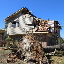 JAV talžo 24 gyvybių pareikalavusios audros ir tornadai
