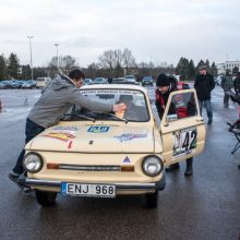 Į veteranų slalomą jau taikosi ir elektromobiliai