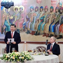 Kinijos lyderis po susitikimo su V. Putinu išvyko iš Maskvos